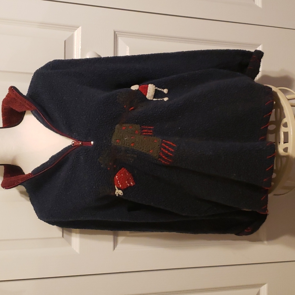 Fleece sweater size lg